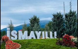 İsmayıllının girişindəki tikili niyə sökülüb? 