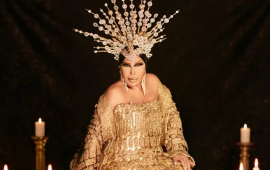 Qızıl suyuna salınmış avtomobilini g&ouml;rənlər mat qaldı 