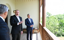 İlham Əliyev və Qurbanqulu Berdiməhəmmədov Şuşada Mehmandarovların malikanə kompleksində olublar  FOTO