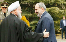 İran Ermənistanı niyə dəstəkləyir? 