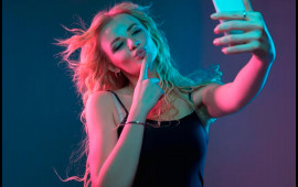 TikTok”a görə gənc qadına