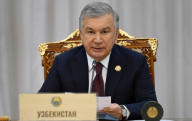 Şavkat Mirziyoyev İlham Əliyevi Zəfər Günü münasibətilə təbrik edib