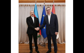 Prezident İlham Əliyev Aleksandar Vu&ccedil;i&ccedil; ilə qeyrirəsmi səhər yeməyində iştirak edib  FOTO