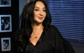 Xalq artisti müğənniliyə başlayır  15 minə