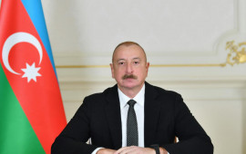 İlham Əliyev kubalı həmkarını təbrik edib