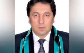 Azərbaycanda vəkil vəfat etdi