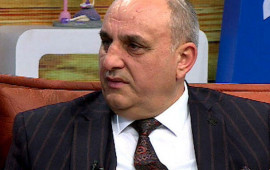 Yubileyi olan xanəndə: "Elə bilirəm, toztorpaq içində oynayıram"