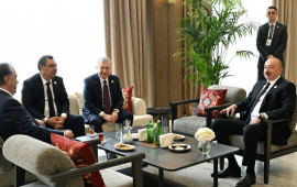 İƏT Zirvə görüşü çərçivəsində liderlər çay süfrəsində  VİDEO  FOTO