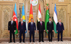 Azərbaycan Prezidenti: Mərkəzi Asiyadan olan şirkətlərin Ələt Azad İqtisadi Zonasına marağını görürük
