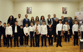 Mingə&ccedil;evirdə tar və fortepiano ixtisasları &uuml;zrə ustad dərsləri təşkil olunub 