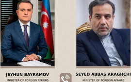 Ceyhun Bayramov İranın xarici işlər naziri ilə DANIŞDI