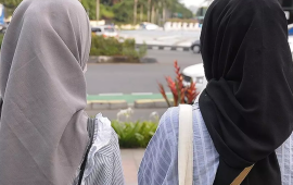 Əhalisinin 92 faizi müsəlmandır  Hicab qadağa edildi