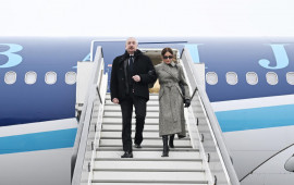 Prezident və birinci xanım İsve&ccedil;rəyə səfərə gedib  FOTO