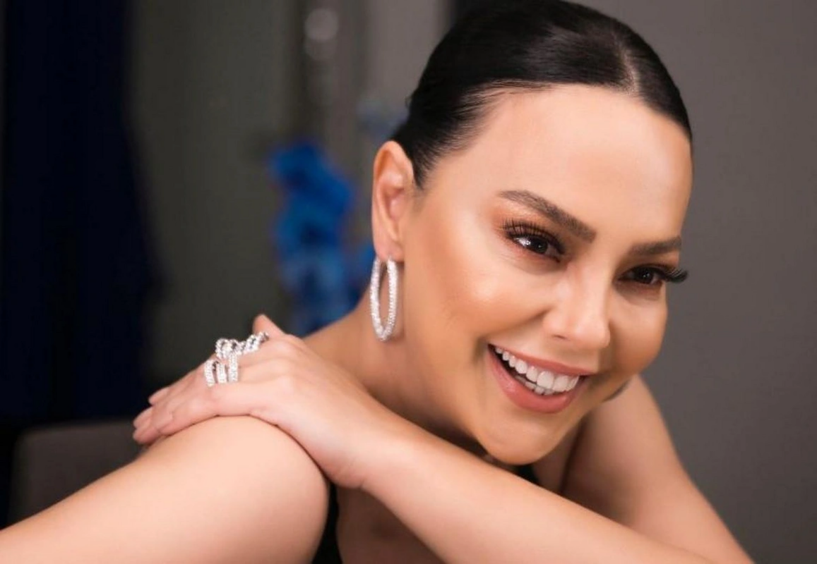 Beyin qanaxması ke&ccedil;irdiyi g&uuml;nə mahnı OXUDU 