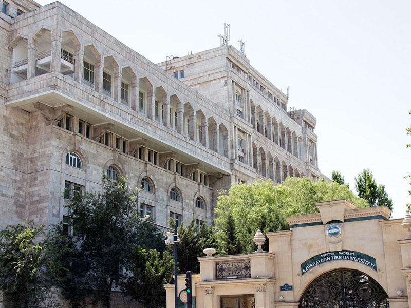 Bu universitetdən 6 müəllim işdən qovuldu 