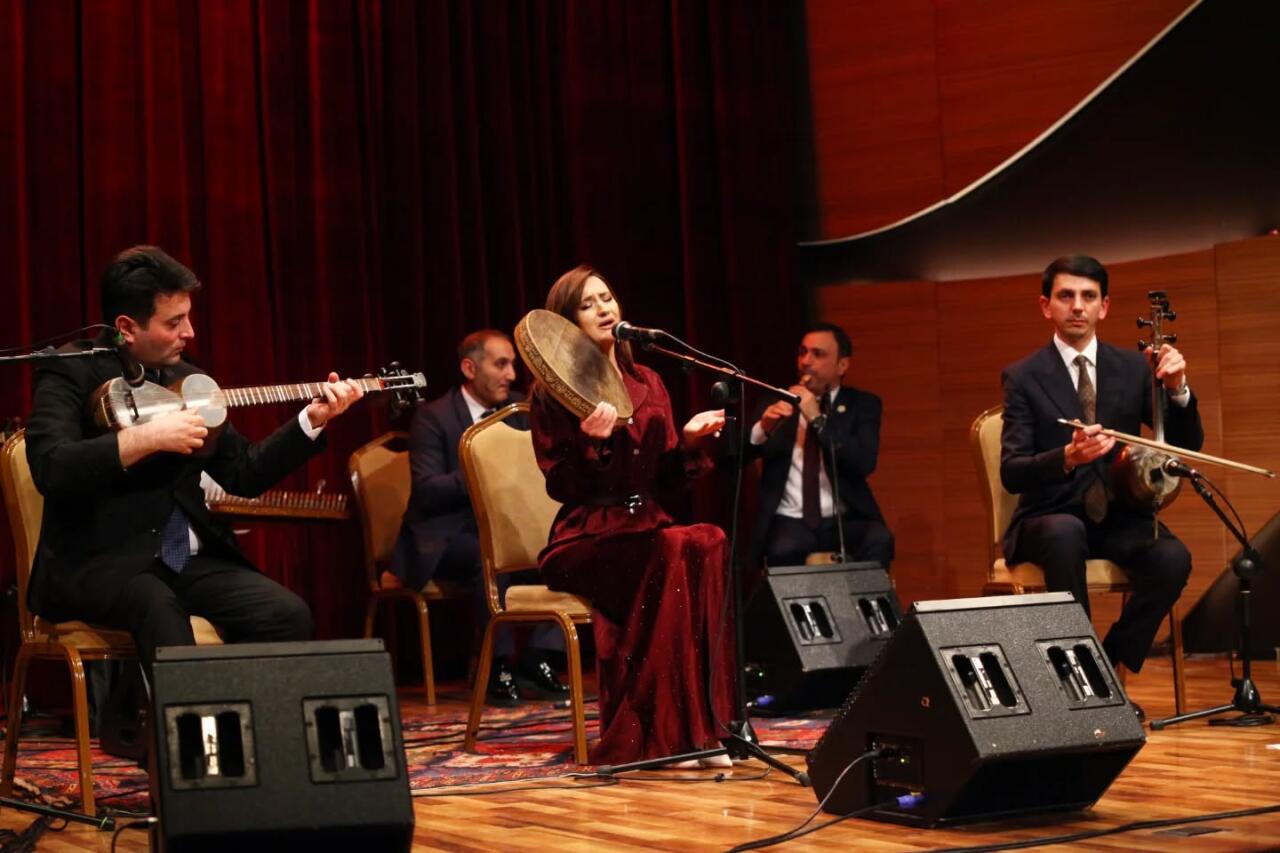 Beynəlxalq Muğam Mərkəzində n&ouml;vbəti "Muğamat axşamı" konserti baş tutub  FOTO