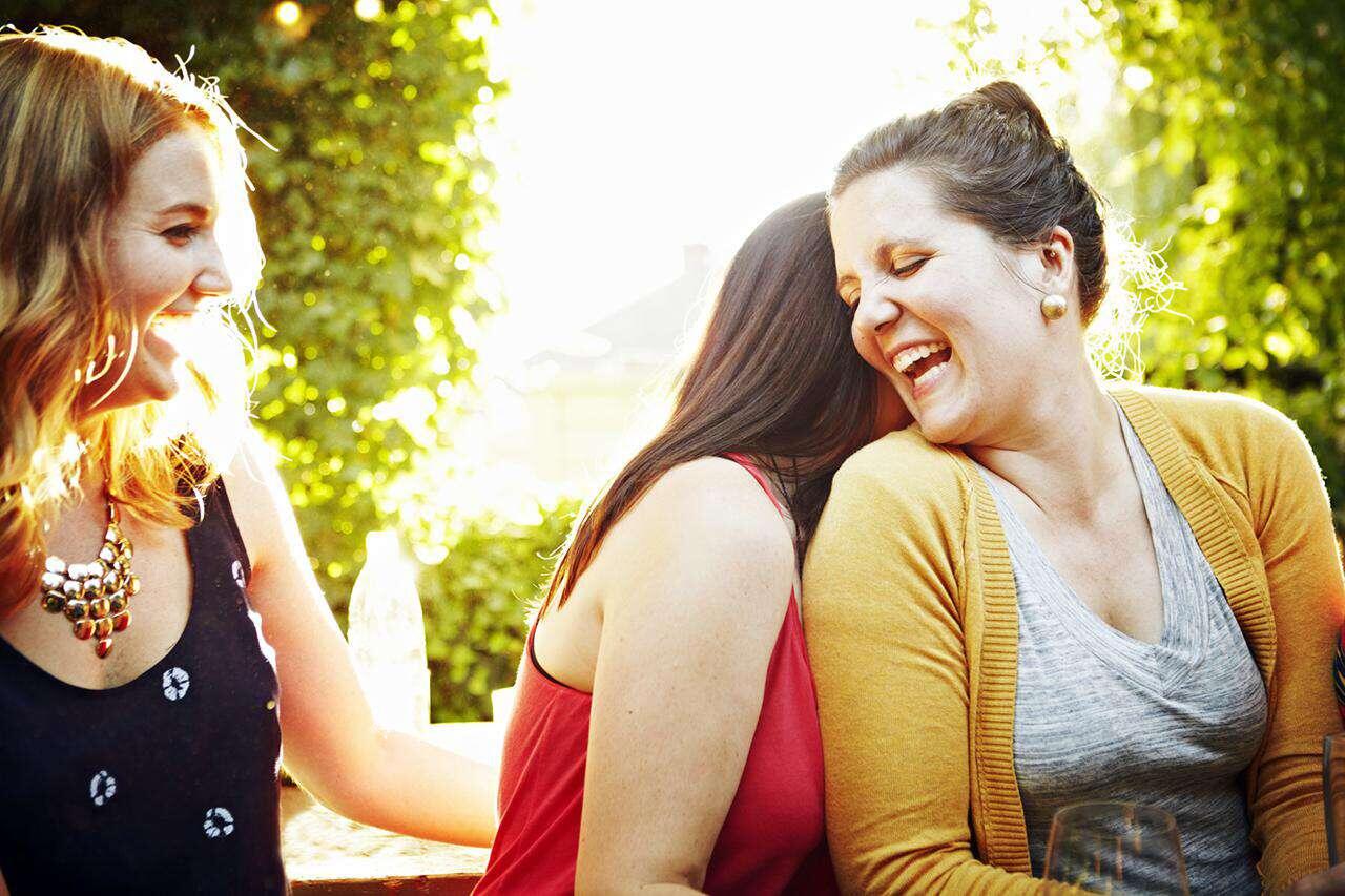 G&uuml;lmək &uuml;rəyi qoruyur: alimlərdən maraqlı a&ccedil;ıqlama