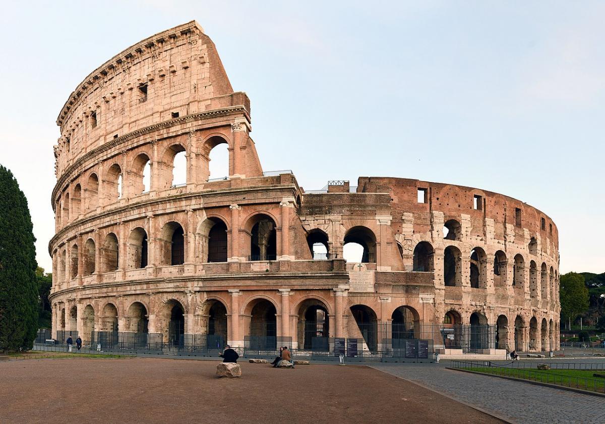 Roma İmperatorluğunun çöküşünü araşdırırdılar  Görün nə tapdılar