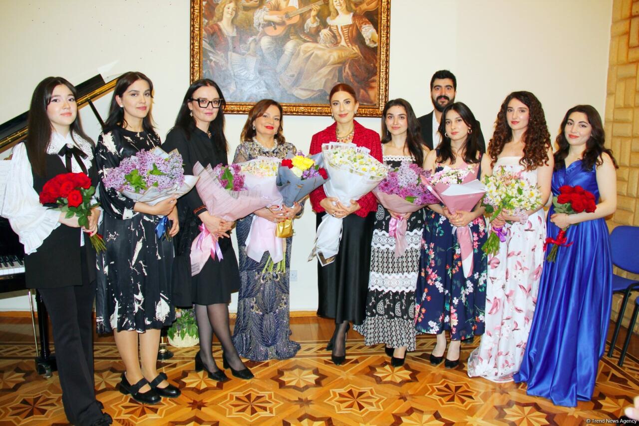 Gülnaz İsmayılovanın və onun tələbələrinin opera sənəti bayramında Azərbaycan irsi –