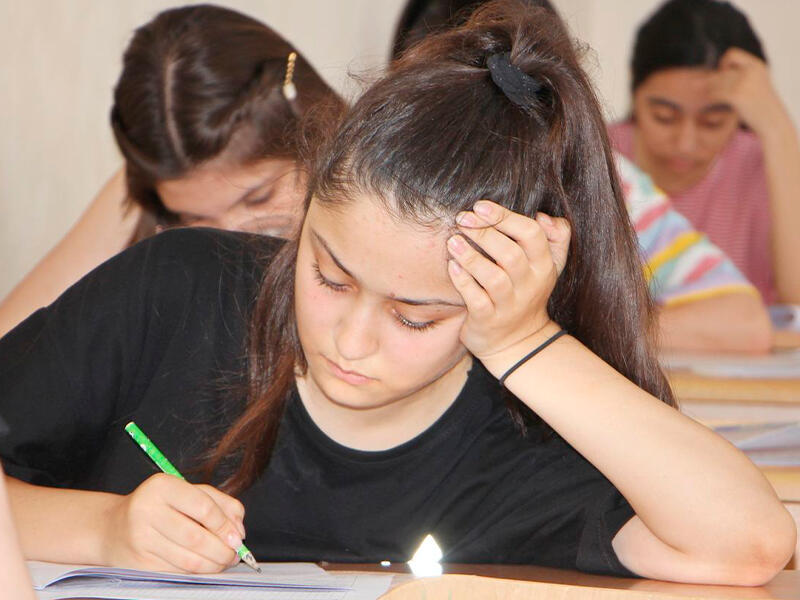 Qəbul imtahlarına hazırlaşan abituriyentlərə ŞAD XƏBƏR