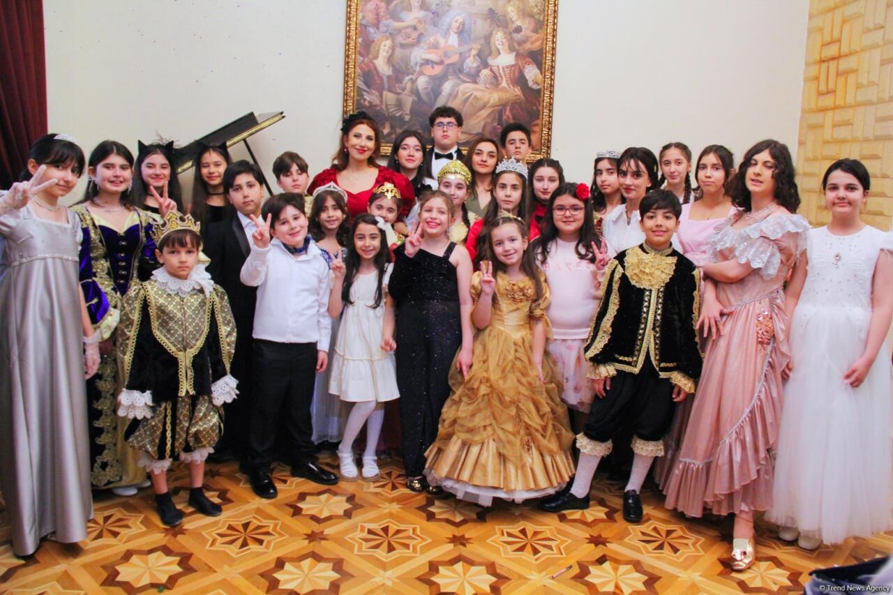 Operanın tarixiorta əsrlərdən müasir dövrə qədər Azərbaycan istedadlarının təqdimatında   FOTO