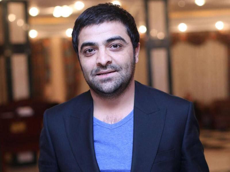Fərda efirə zəng vurub onu təhqir edən şəxsə əsəbiləşdi 