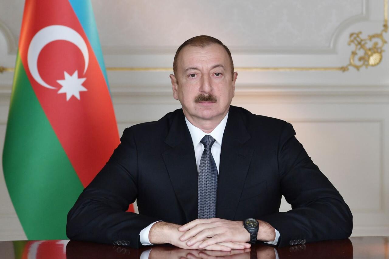 Prezident Banqladeşin Baş müşavirini İƏTin 17ci Zirvə Toplantısına dəvət edib