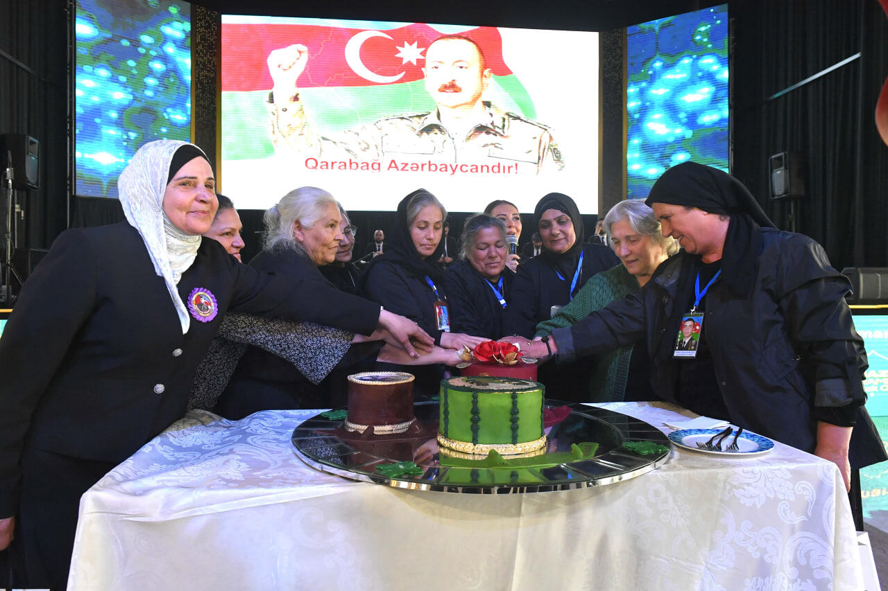 Heydər Əliyev Fondu Ramazan bayramında şəhid ailələri ilə birgə  FOTO