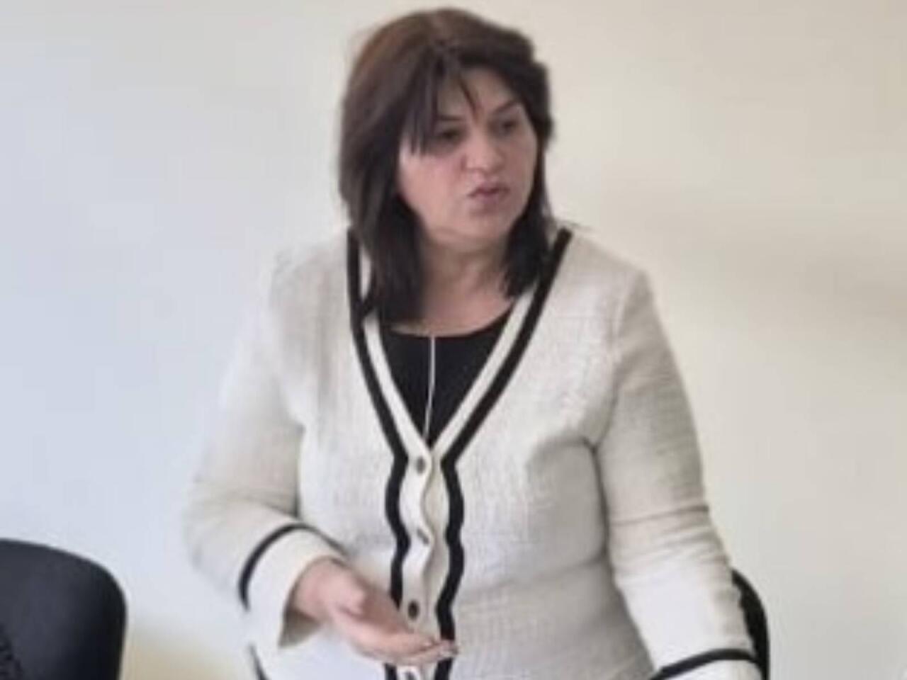 Sosial şəbəkədə &ldquo;r&uuml;şvətxor&rdquo;, &ldquo;korrupsioner&rdquo; yazdılar, 2500 manat cərimələndilər