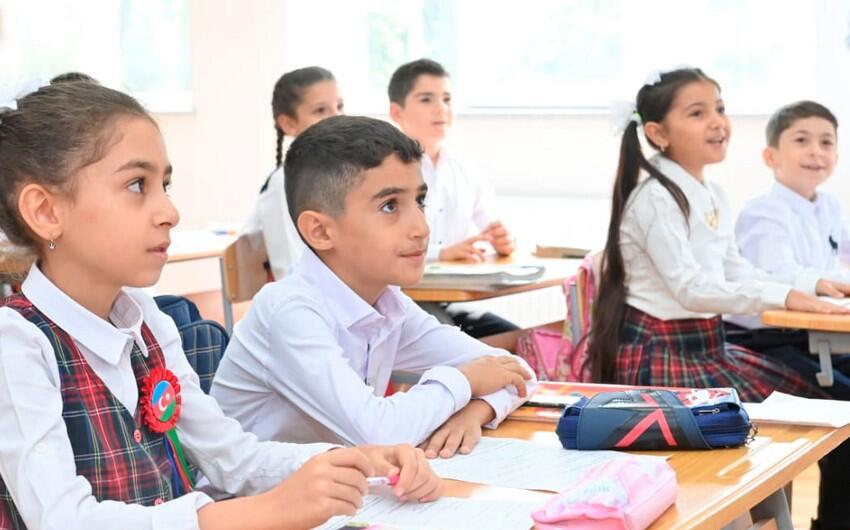 Məktəblərdə dərsə davamiyyət zəifləyib?  RƏSMİ