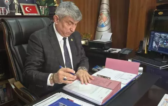 19 ildir sürücü işlədiyi bələdiyyənin sədri oldu 
