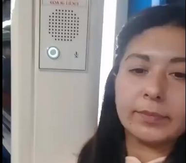 Qadının metroda etdiyi hərəkət müzakirələrə səbəb oldu 