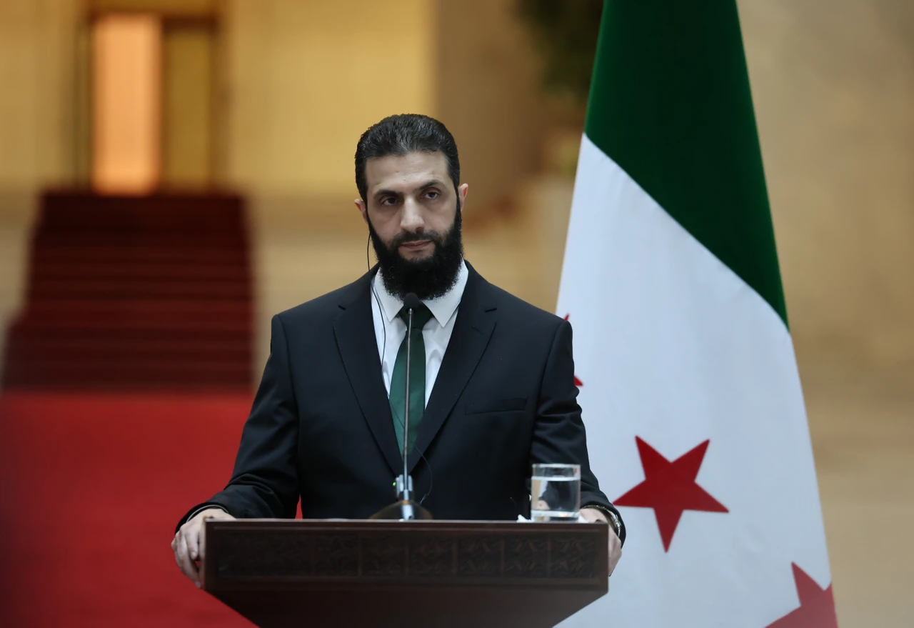 Özünü 5 il müddətinə prezident elan etdi