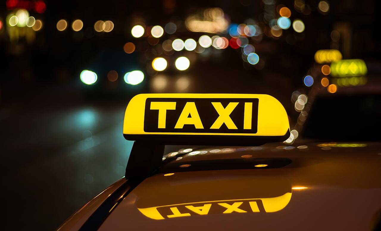 Taksi sürücülərinin yarıdan çoxu 8 saatdan çox işləyir  SORĞU