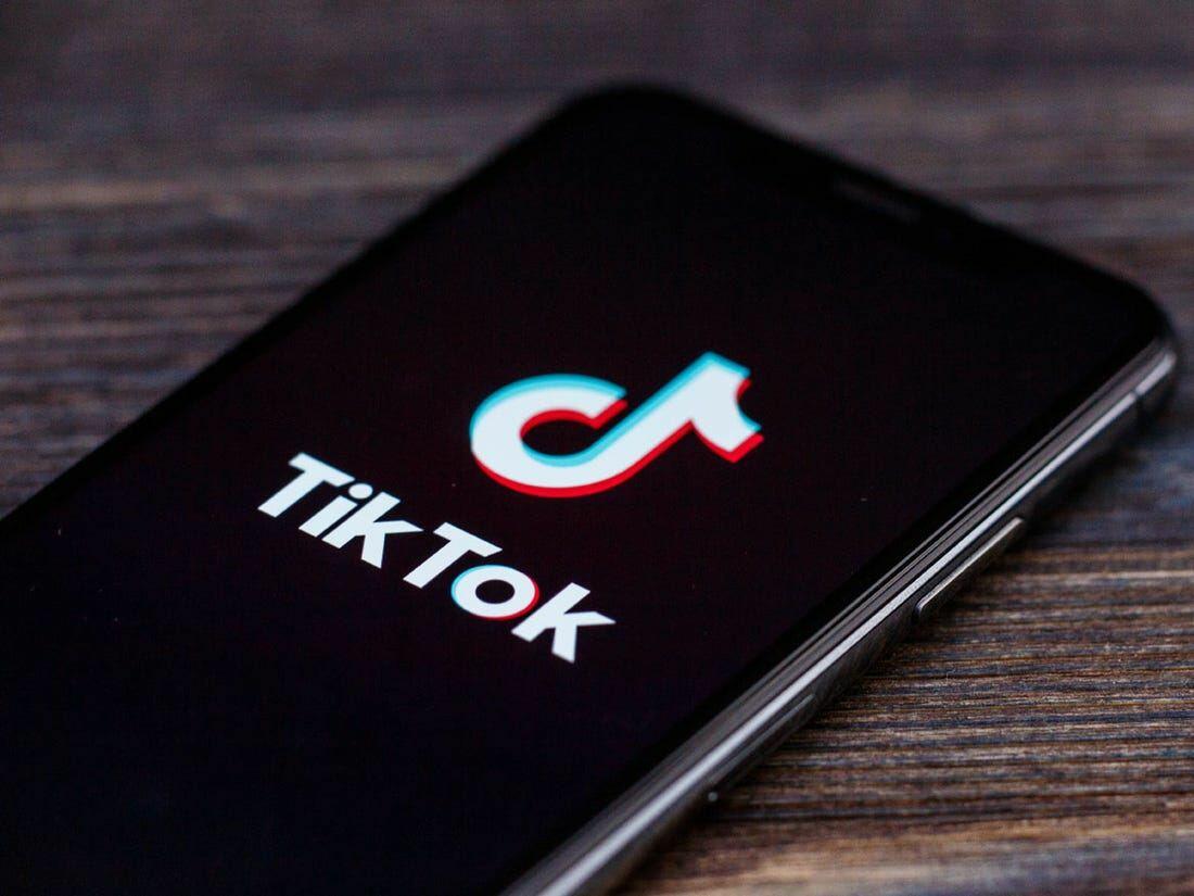"TikTok"dakı mübahisəyə görə qətl törədən 19 yaşlı gəncə hökm oxunub