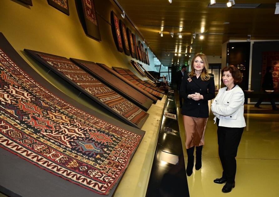 Şimali Makedoniya Prezidenti Xalça Muzeyi ilə tanış olub  FOTO
