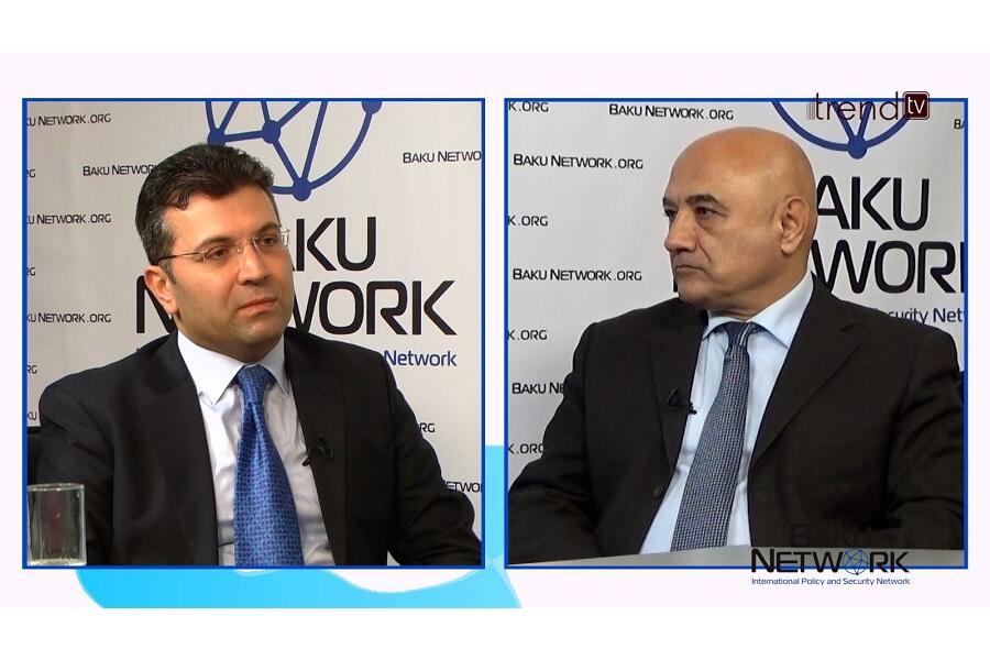“İncəsənət divar hörmür, körpü salır” – Eyyub Quliyev “Tofiq Abbasovla dialoq” verlişində 