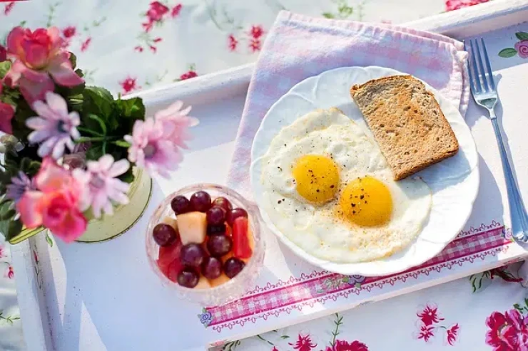 Niyə yumurta ilə qəhvə yaxud çay içmək olmaz?
