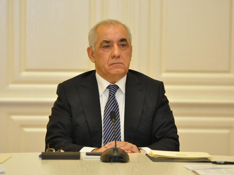 Baş nazir QƏRAR İMZALADI