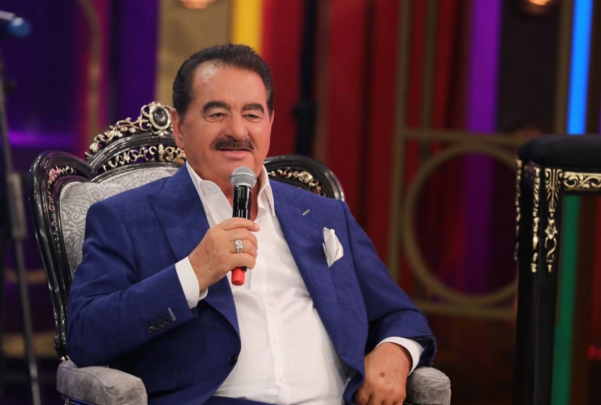 Tatlısəs əlini öpdü, reaksiyası gündəm oldu  FOTO