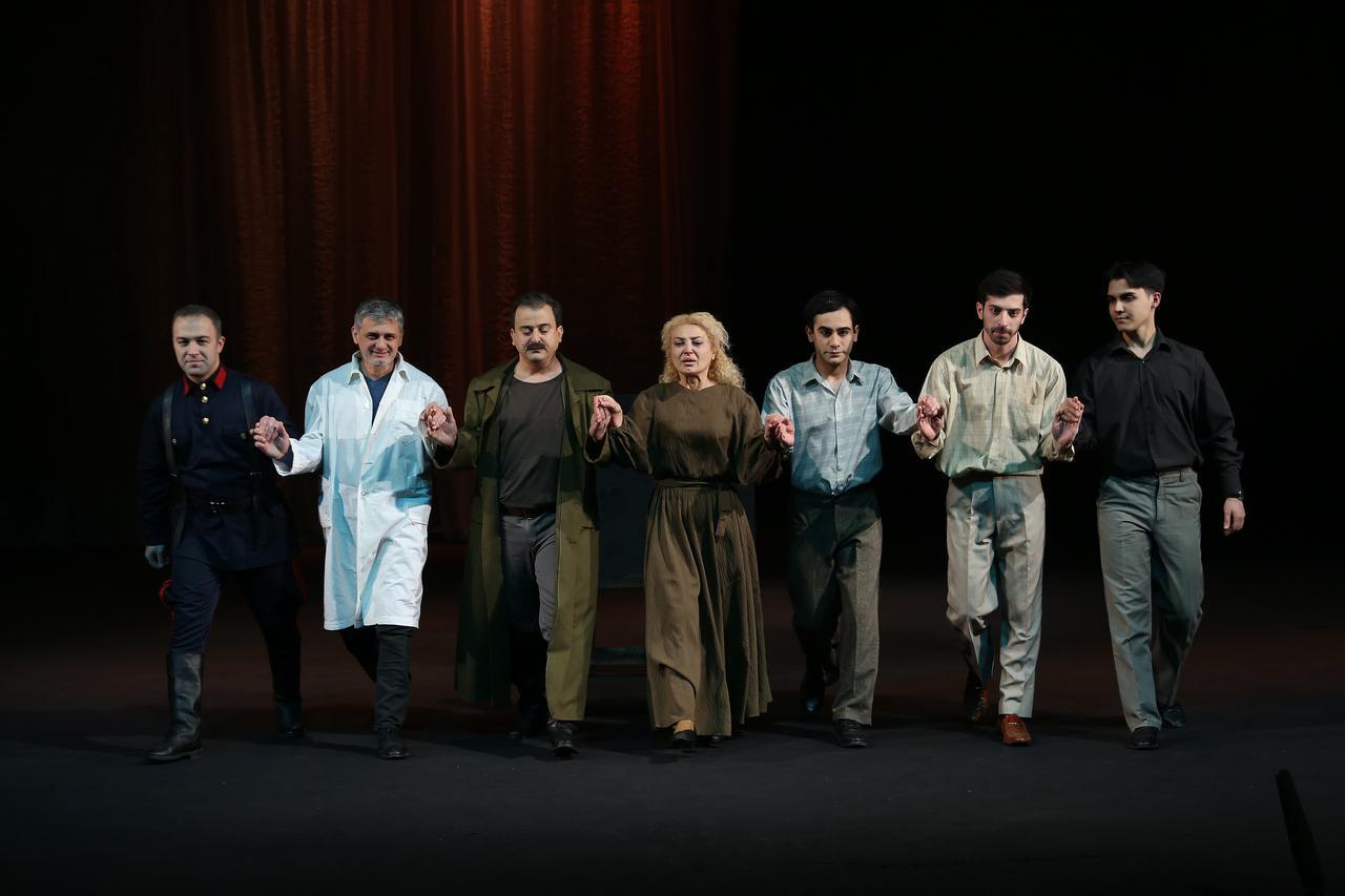 Gənc Tamaşaçılar Teatrının “ArtStudiya” teatr studiyasında hazırlanan “Ana” tamaşasının premyerası keçirilib 