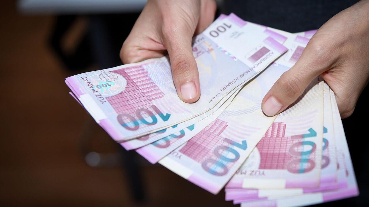 Saatlıq minimum əməkhaqqına keçidə hazırlıq gedir