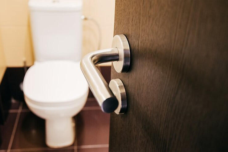 Gündə neçə dəfə tualetə getmək lazımdır?  Ekspert AÇIQLADI