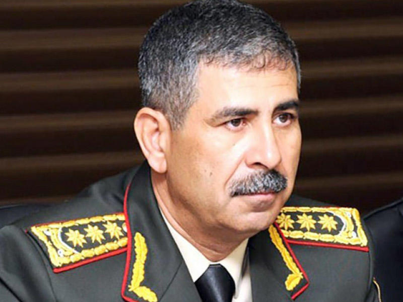 Zakir Həsənov ordumuzun döyüş təlimini izlədi  FOTO