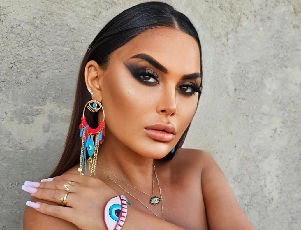 Azərbaycanlı müğənninin efirdə oriental rəqsi QINANDI  VİDEO