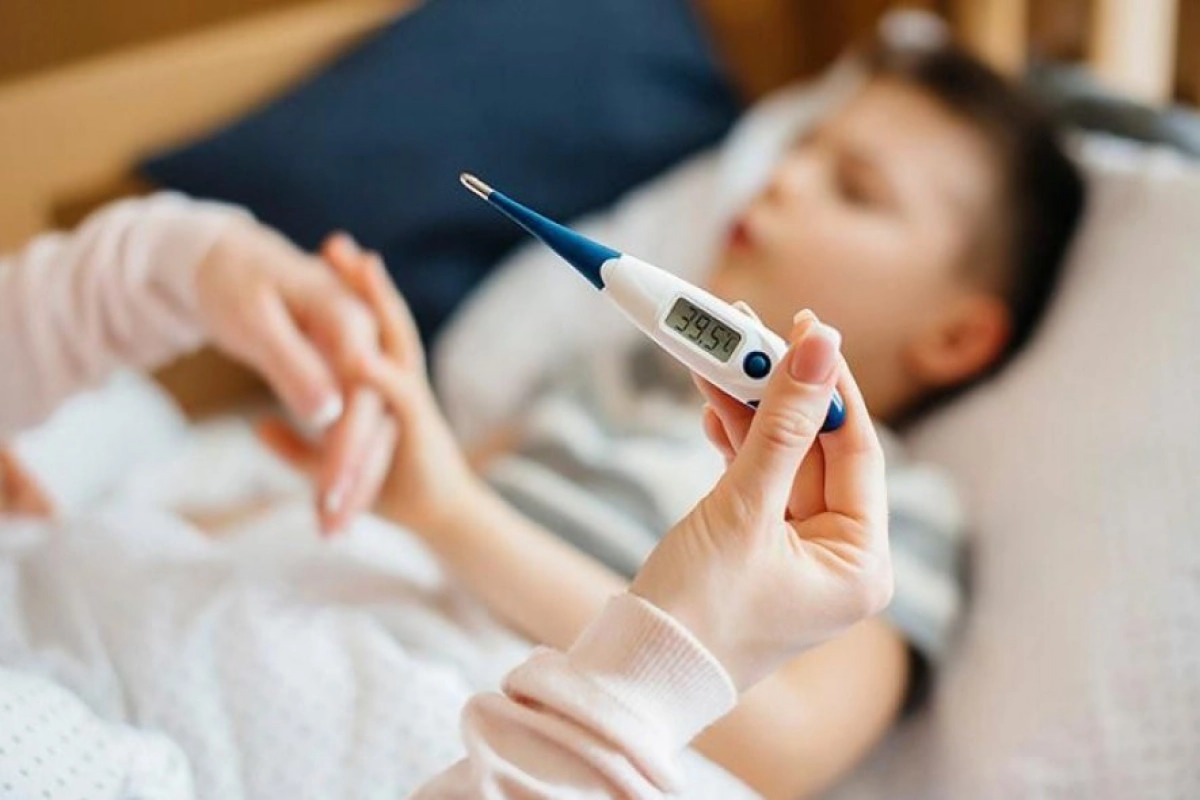 Uşaqlar arasında kütləvi virus yayılıb  SİMPTOMLAR