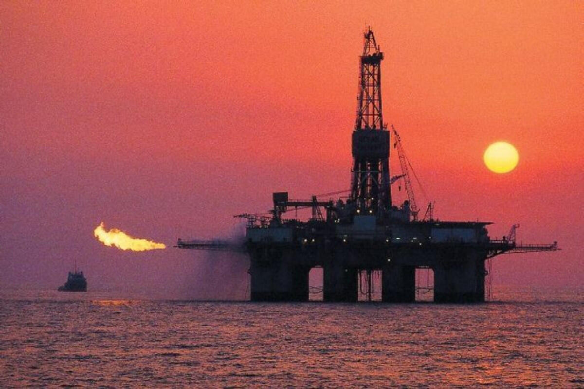 Azərbaycan neftinin qiyməti 74 dollara düşüb