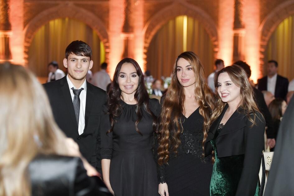 Leyla Əliyeva və Arzu Əliyeva ilin idman yekunları ilə bağlı qala mərasimində iştirak ediblər 