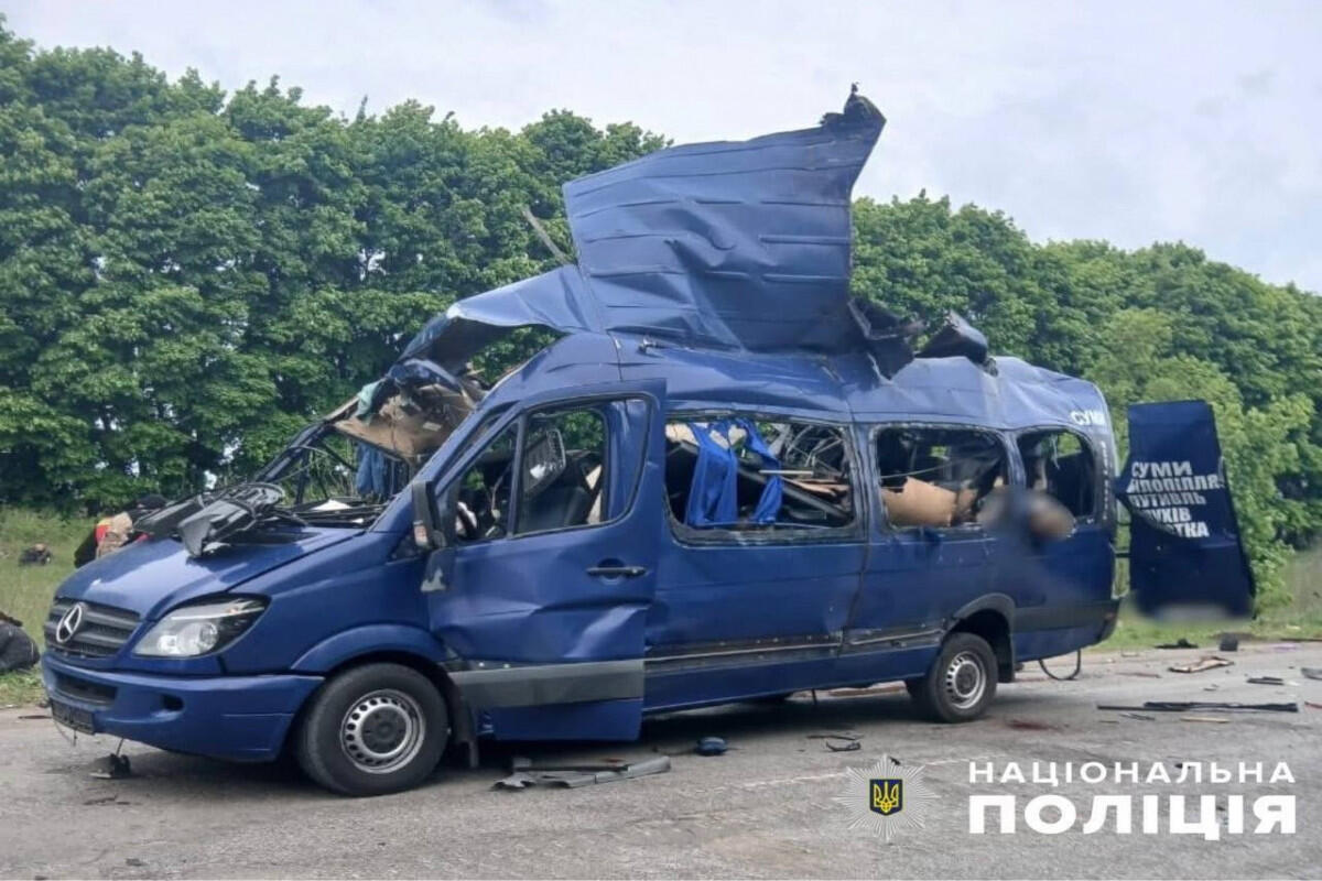 Ukraynada avtobus PUA ilə vuruldu 