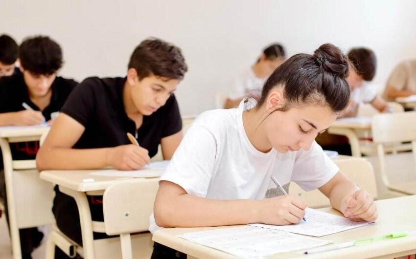 2 nəfər imtahandan çıxarıldı  SƏBƏB